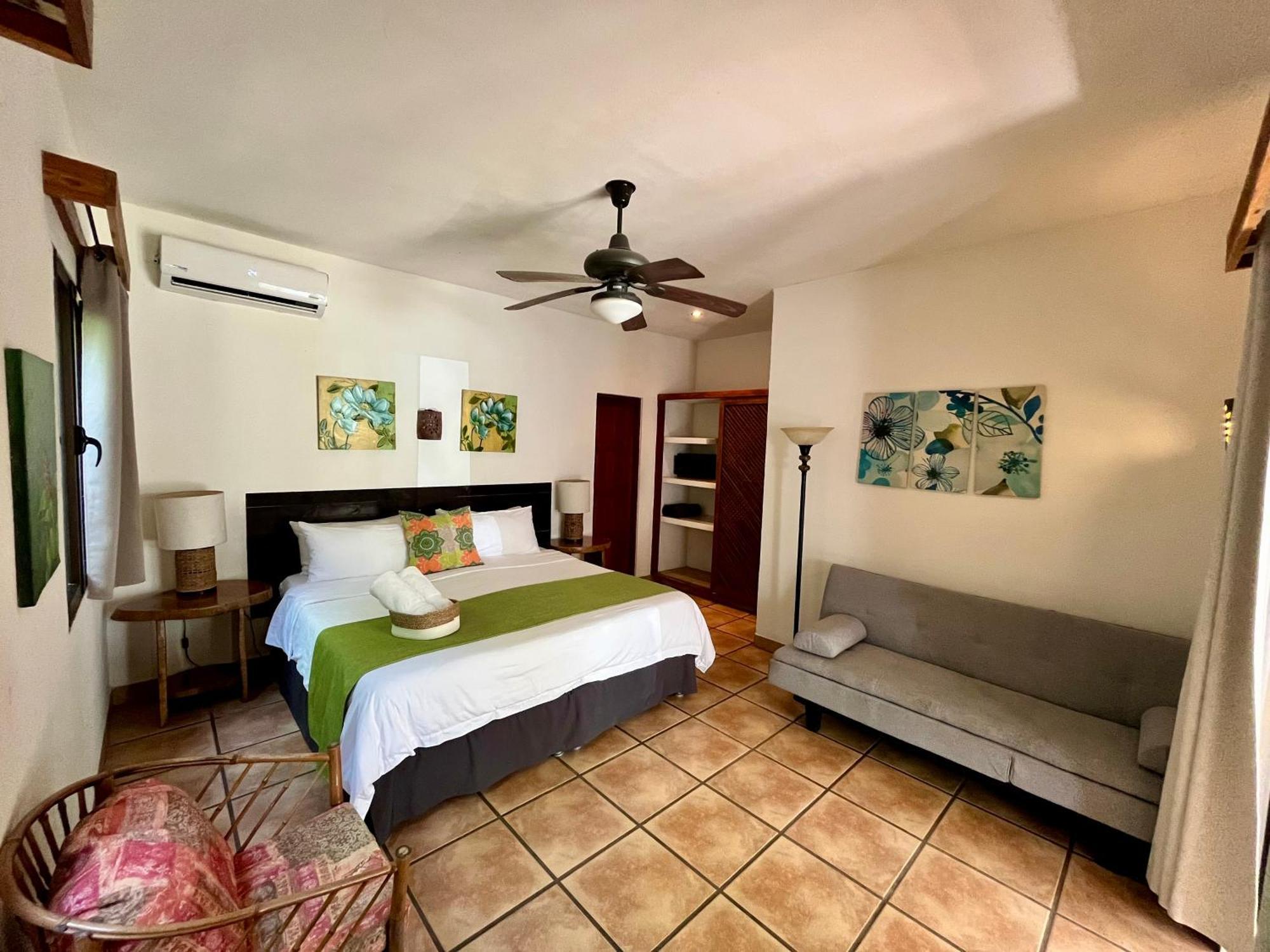 Hotel Cantarana 3*