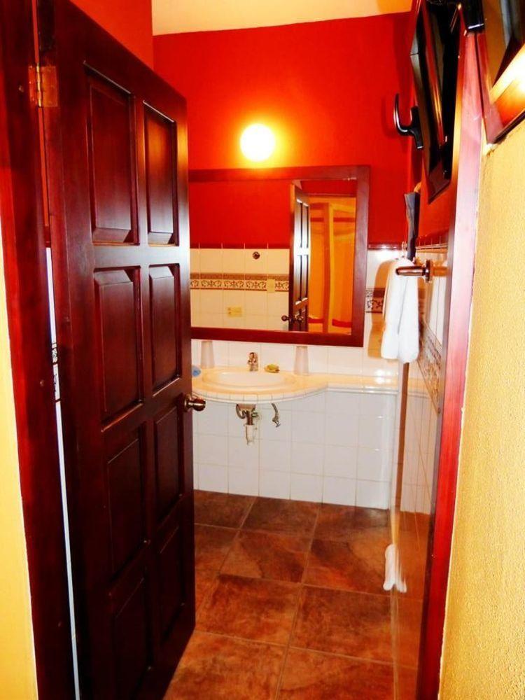 Cantarana Hotel